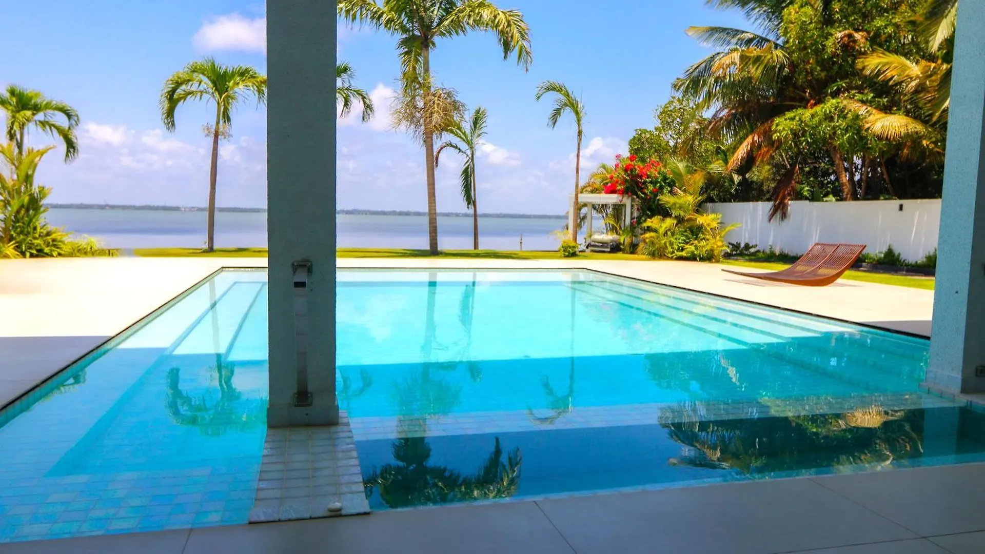 Agandau House Bed & Breakfast Negombo