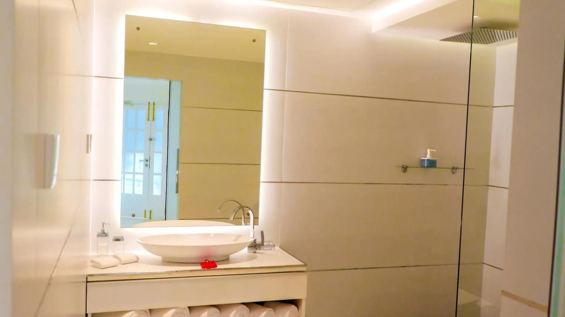 Agandau House Bed & Breakfast Negombo